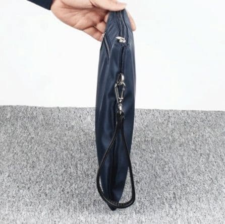 クラッチバッグ 軽量ナイロン製ストラップ付きクラッチバッグ
